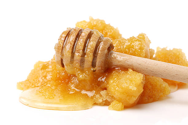 Cristalizarea mierii, procedeul care atesta autenticitatea mierii de albine